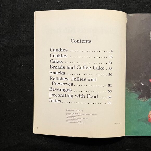 3 – Vintage “Ideals’ Christmas Books - Picture 9 of 11